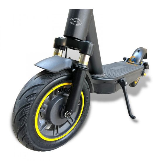 صورة سكوتر كهربائي برو ماكس